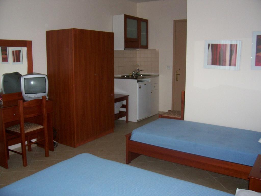 Studios Stefania Neos Marmaras Chambre photo